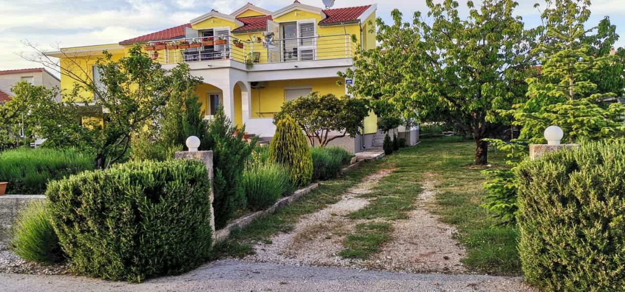 Andela Home - Krka Waterfalls Lozovac Exterior photo